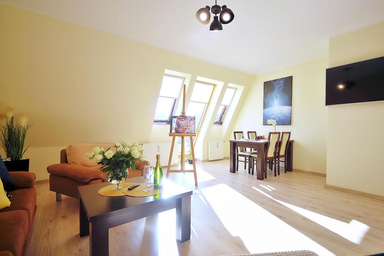 50 M Do Plazy Thobruk Apartamenty Piekna Dama Z Kolobrzegu Exterior foto